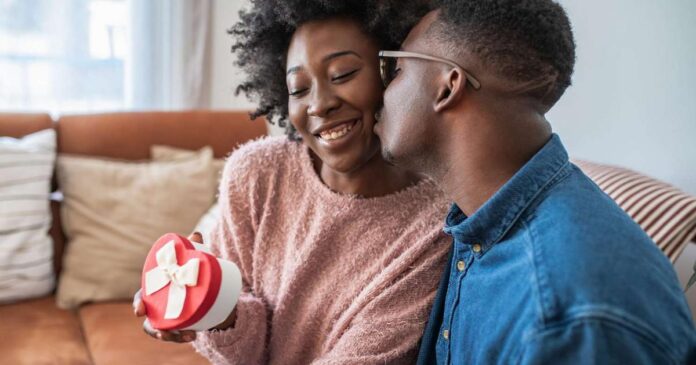 
6 types of people you will  encounter on Valentine's Day
