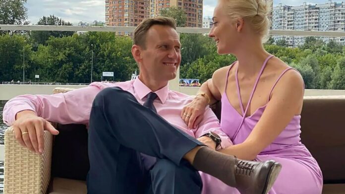 Alexei Navalny’s wife Yulia vows 'evil' Putin must pay after Alexei Navalny’s wife Yulia vows ‘evil’ Putin must pay after husband’s death & calls on world to unite against Vlad