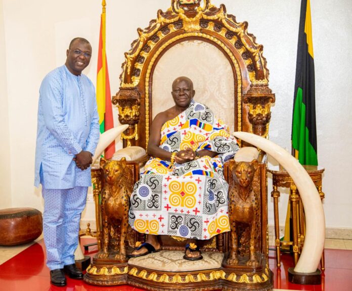 Asantehene asks new finance minister to work closely with MoF 
Asantehene asks new Finance Minister to work closely with MoF staff to address economic hardships