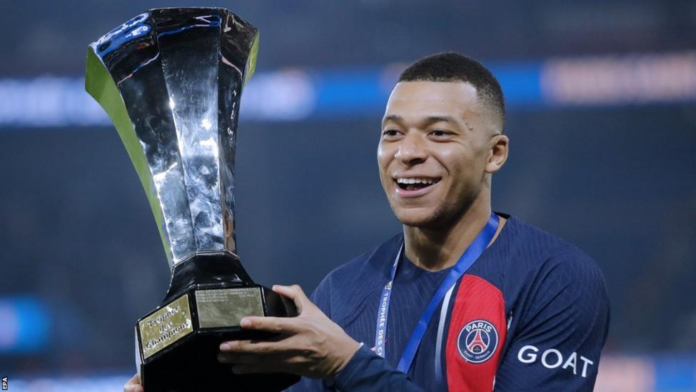 
Kylian Mbappe agrees to Real Madrid move                            