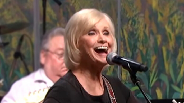 Roni Stoneman dead at 85: Hee Haw star remembered as Roni Stoneman dead at 85: Hee Haw star remembered as iconic banjo player and member of ‘bedrock’ country music family