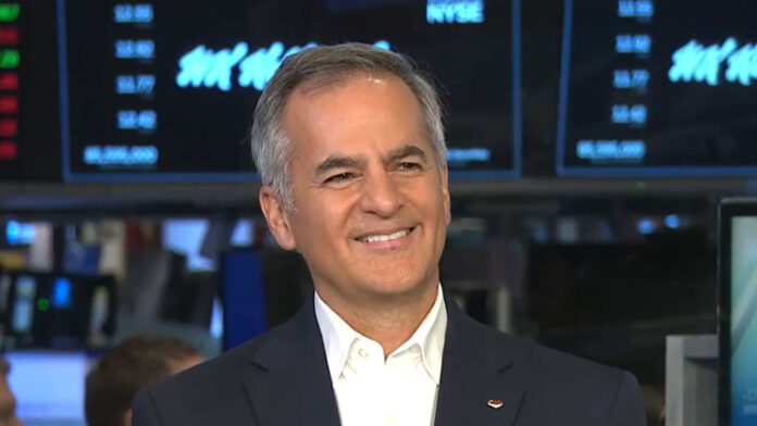 Who is Kellogg’s CEO Gary Pilnick and what is his salary?