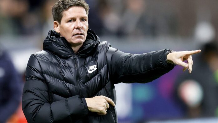 Who is Oliver Glasner’s wife Bettina and do they have any children?