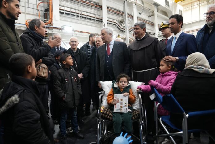 Italian Deputy Prime Minister, Qatar’s Ambassador welcome injured people from Gaza to receive treatment in Italian hospitals Italian Deputy Prime Minister, Qatar’s Ambassador welcome injured people from Gaza to receive treatment in Italian hospitals