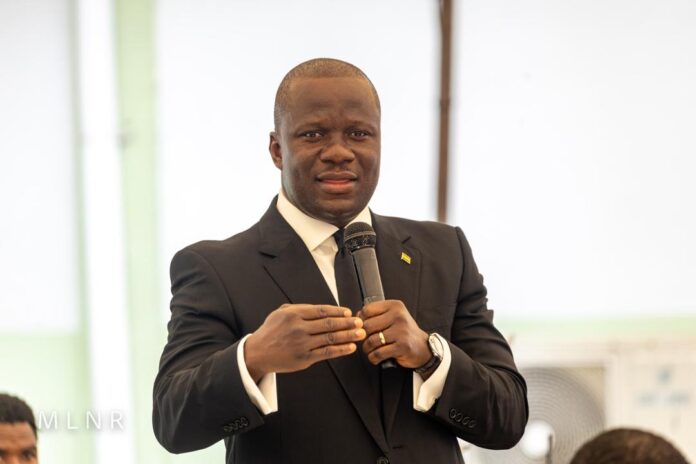 
Support us to complete all projects – Lands Minister to staff                            