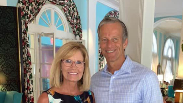 Who is Kimberley Weems-Thune? Alla bout senator John Thune’s wife and ...