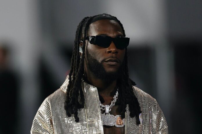 Burna Boy fails to use teleprompter, calls Stormzy for help during award show in UK