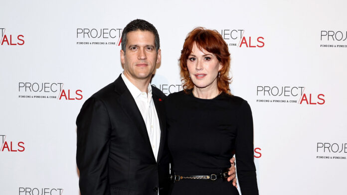 How many kids does Molly Ringwald have?