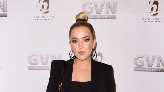 DEVIL'S DAUGHTER Everything we know about Robert Shinn's daughter, Kloë Shinn