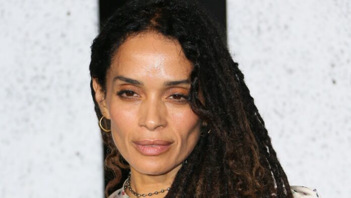 NEW LISA LIFE All you need to know about Lisa Bonet, Jason Momoa's ex-wife and 80s iconLISA Bonet was famous long before her former husband Jason Momoa hit the spotlight. The actress was well known in the 80s and 90s and even has a Hollywood star for a daughter.