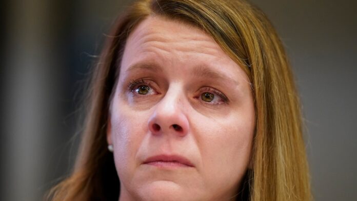 'WE KNOW HOW SHE DIED' What we know about Gabby Petito's mom, Nichole Schmidt