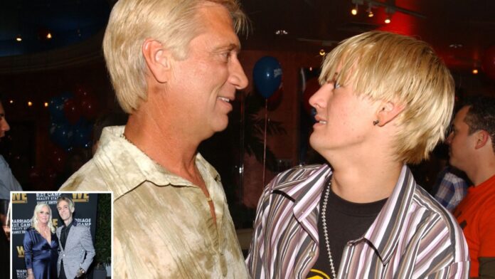 Who are Aaron Carter’s parents?