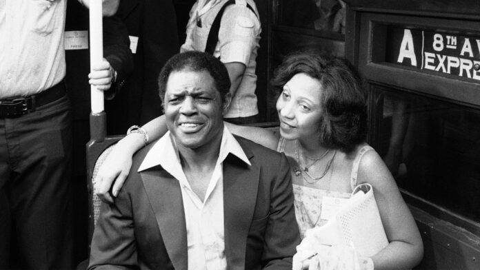 A 'PIONEER' A look at the life and death of Willie Mays' wife, Mae Louise AllenMLB legend Willie Mays was married to Mae Louise Allen for over 40 years.