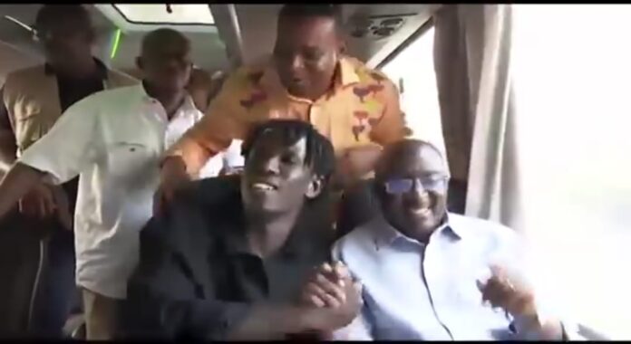 Bawumia and King Paluta jam to ‘Aseda’ hit song