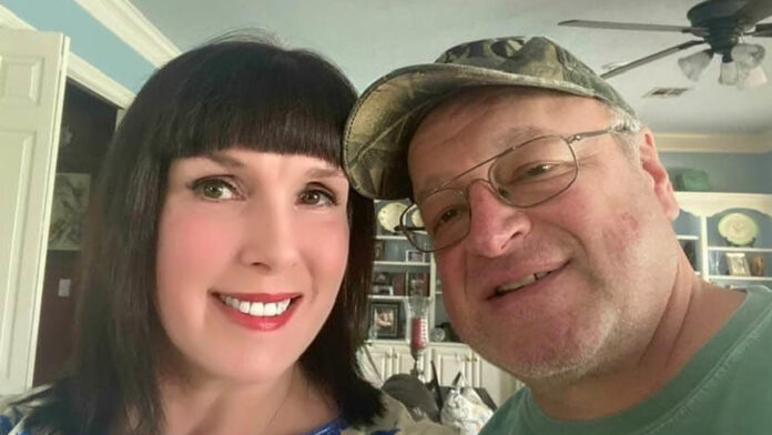 Who is Mark Chesnutt’s wife, Tracie?