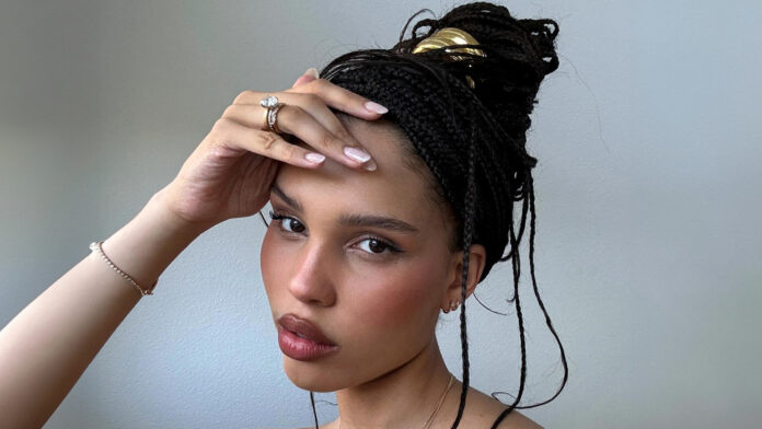 Who is Nara Smith’s husband Lucky Blue Smith and how Who is Nara Smith’s husband, Lucky Blue Smith, and how many kids do they have?