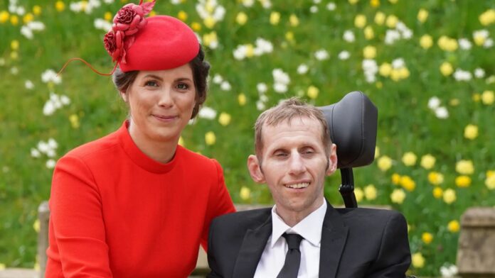 Who is Rob Burrow’s wife and carer Lindsey? Meet the late Leeds Rhinos rugby star’s spouse who raised awareness of MND