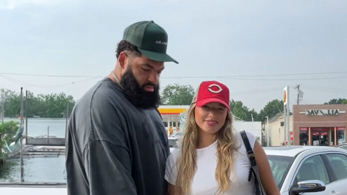 Who is TikTok star Tianna Robillard and when did she Who is TikTok star Tianna Robillard and when did she get engaged to Cody Ford?