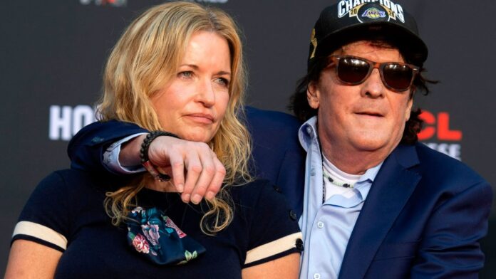 STAR PERFORMER  Who is DeAnna Madsen?