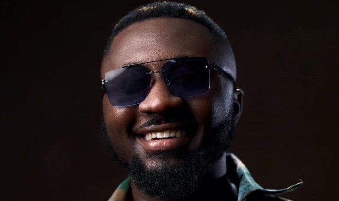 
Amerado explains why he declined Barima Sidney’s feature request                             