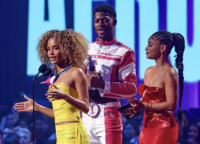 Tyla responds to online backlash after asking Halle Bailey and 
Tyla responds to online backlash after asking Halle Bailey and Lil Nas X to hold her MTV VMA