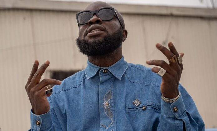 
M.anifest teams up with The Cavemen, Flea on ‘Puff Puff’                            