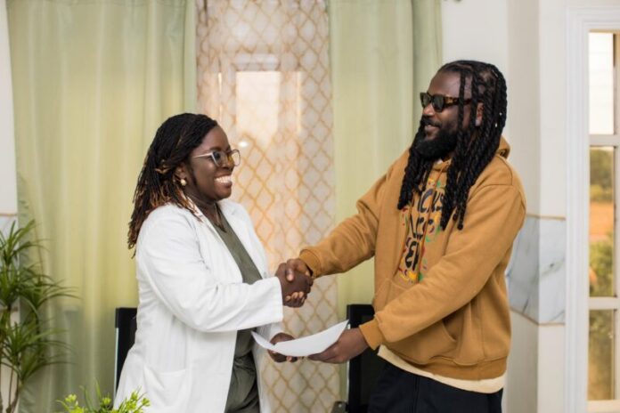 
Samini partners with Oak Wellness Hub to champion health and wellness                            