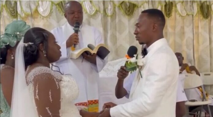 
Actor Salinko ties knot in colorful ceremony                            