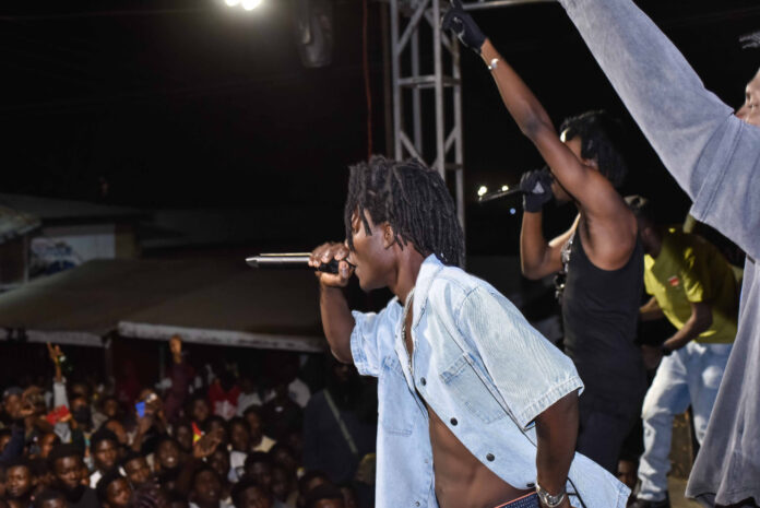 Afro-pop duo Alaye Geng shake up Navrongo with stunning performance