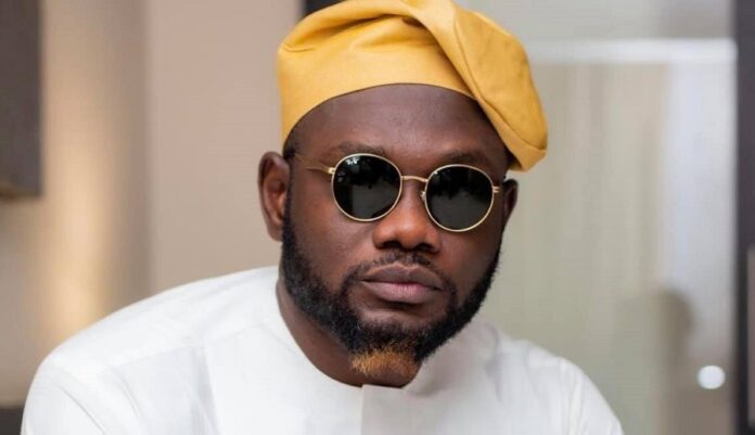 I left my phones with my cousins and friends – 
I left my phones with my cousins and friends – David Osei on Mahama ‘drunkard’ post