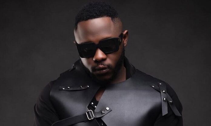 Medikal supports Fameye’s outburst on stage 
Medikal supports Fameye’s outburst on stage