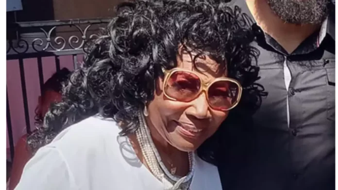 
Hollywood actress, Dalyce Curry’s body found burnt in Los Angeles home amid wildfires                            