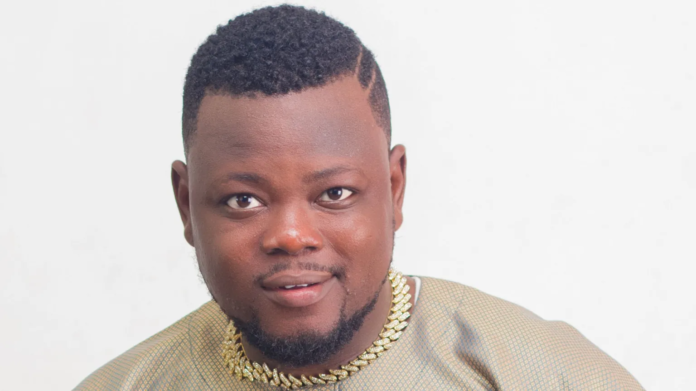 
Era-defining Benin musician dies aged 39                            