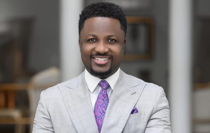 
Pastor Brian Amoateng recounts how a gospel song inspired him to quit clubbing                            