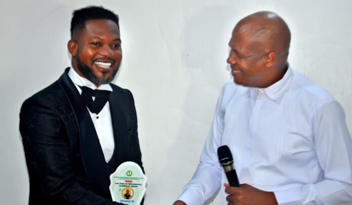 Sparqlyn wins 2025 APLA African Best Ghanaian Musician Award